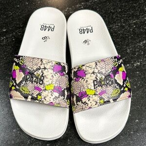 P448‎ Multicolor Snake Print Waterproof Slides EU39